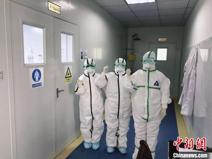 西藏一線(xiàn)在崗醫(yī)護(hù)人員獲贈(zèng)總額55億元健康保險(xiǎn)