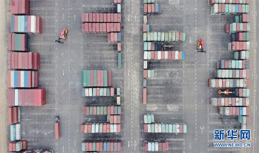 (圖文互動)(2)出山入海 “船”流不息——廣西北部灣港生產(chǎn)保暢一線見聞