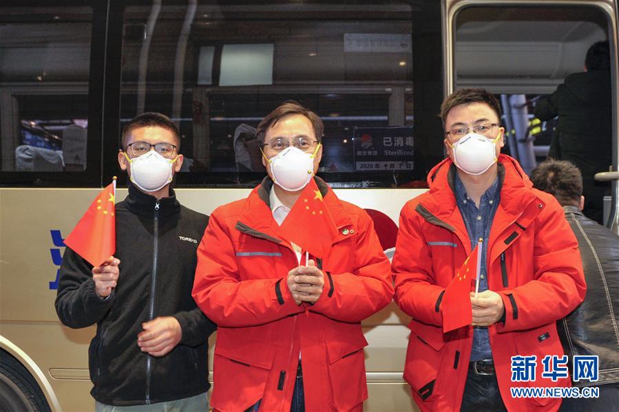 （聚焦疫情防控·圖文互動(dòng)）（8）分秒必爭！一切為了治病救人——中國抗疫生命至上的生動(dòng)實(shí)踐